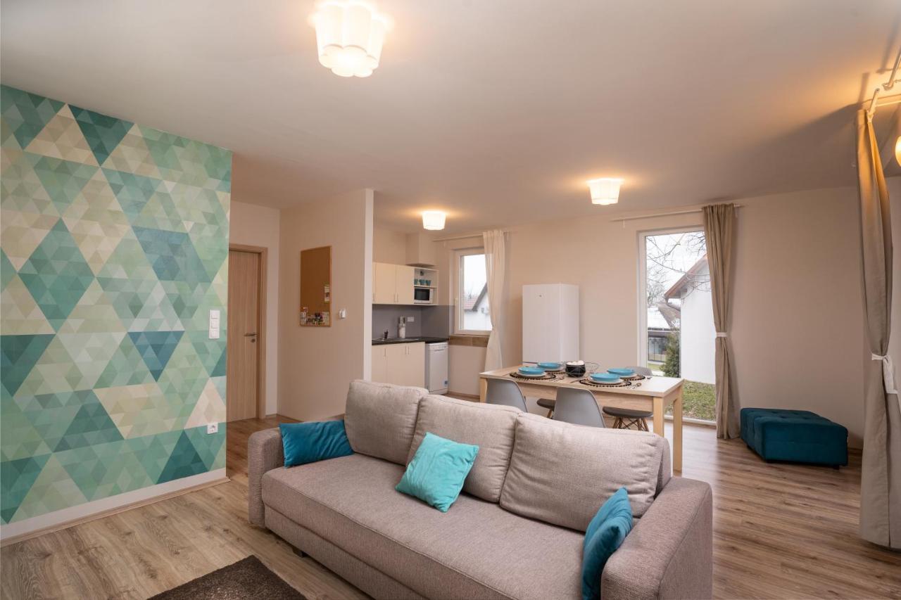 Kenese-Voelgye Villahotel バラトンケネシェ 部屋 写真