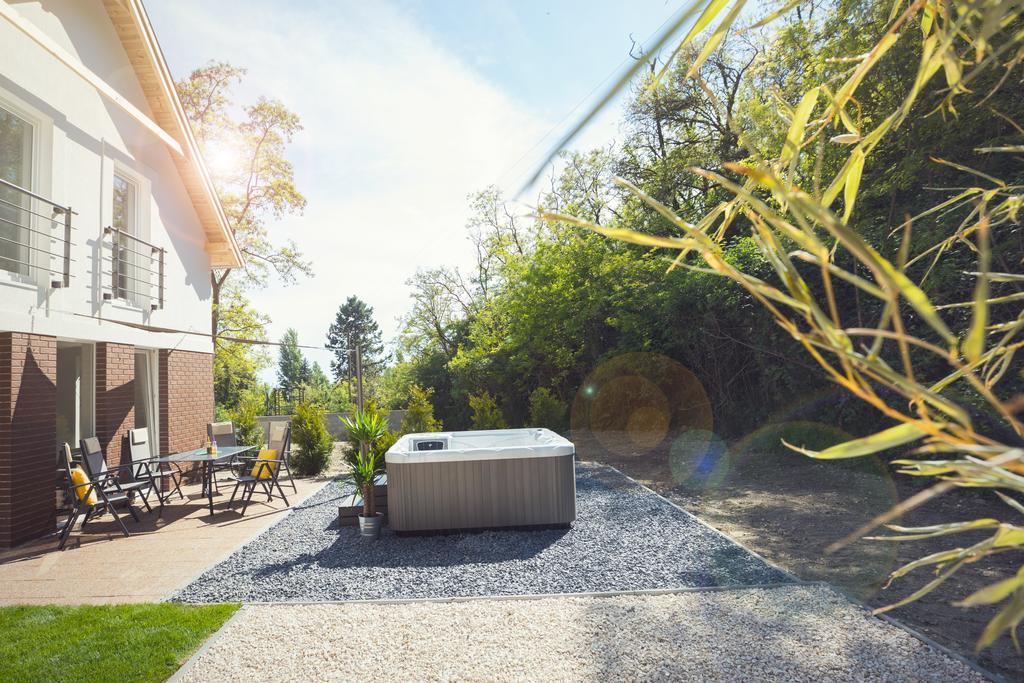 Kenese-Voelgye Villahotel バラトンケネシェ エクステリア 写真
